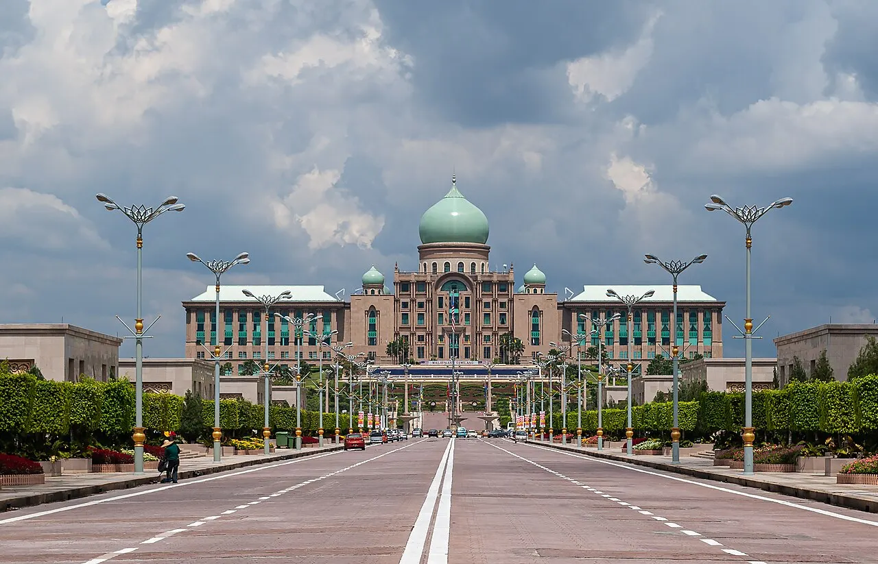 Jerebu: Schools in five states, Putrajaya resume operations on Monday